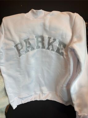 SHEIN White Mock Neck Sweatshirt with Silver 'PARKE' Appliqué